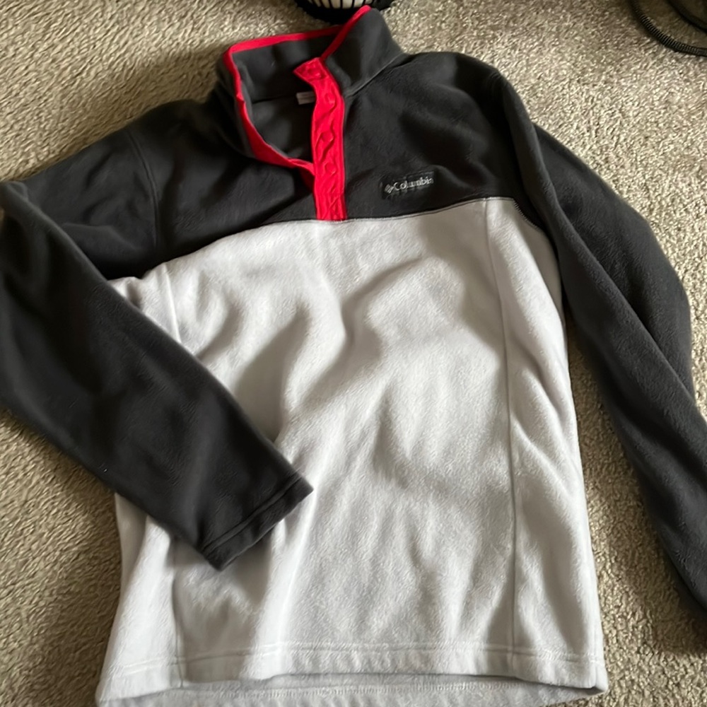 Columbia pullover